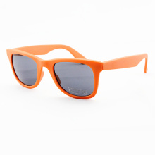 El nuevo diseñador de moda polarizó las gafas de sol unisex con UV400 (91042) Xiamen